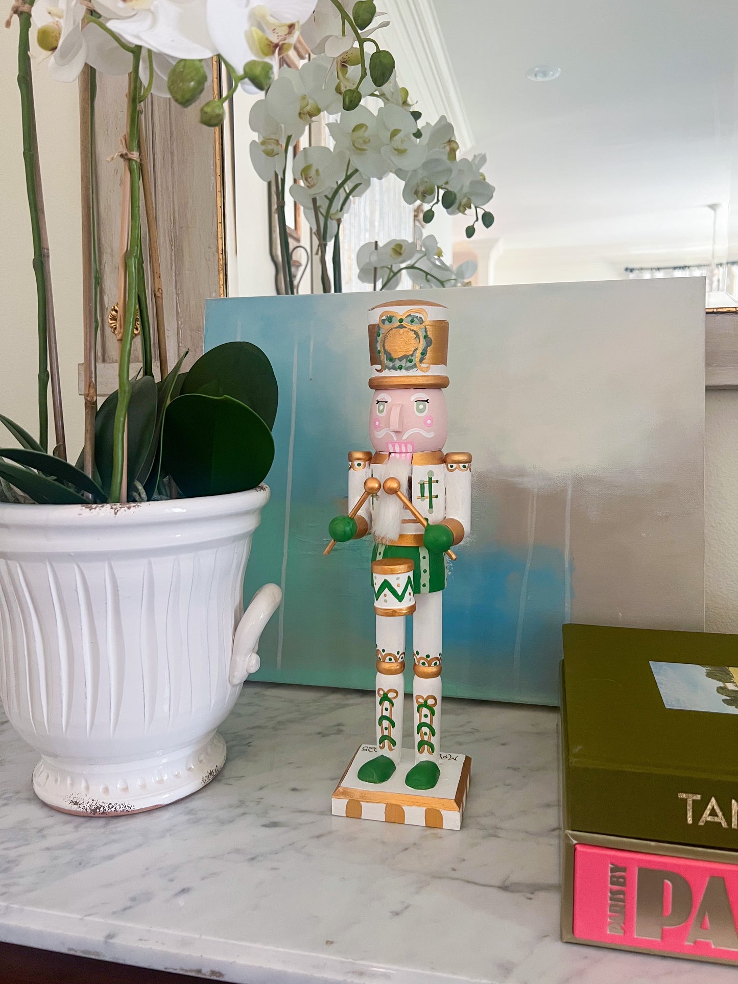 14” Nutcracker - Green & White