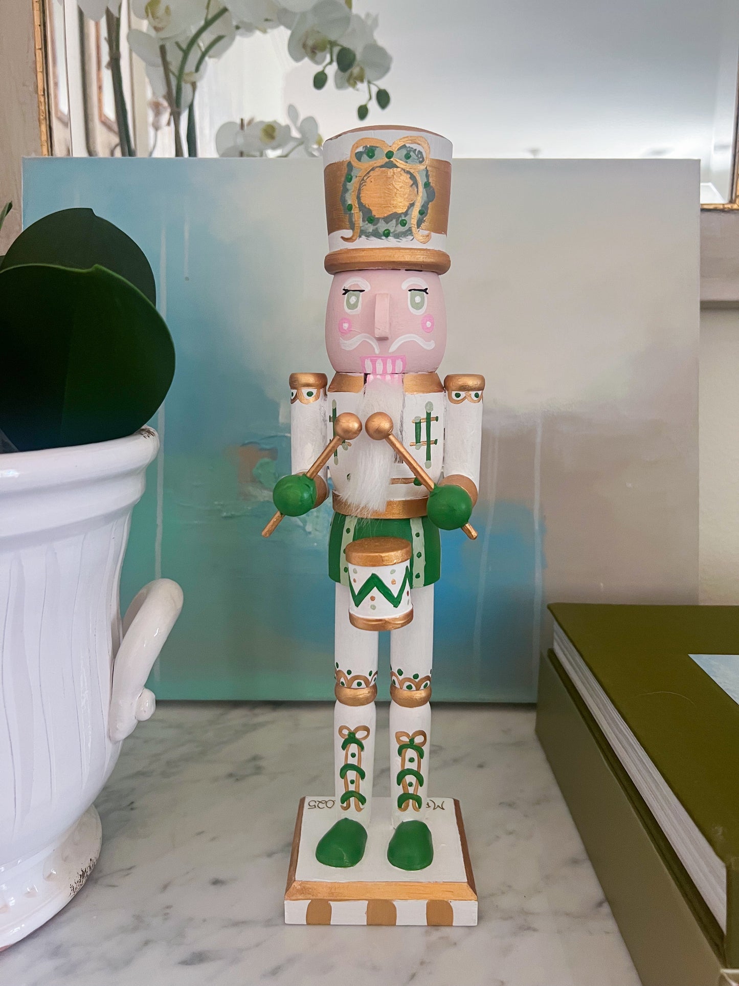14” Nutcracker - Green & White